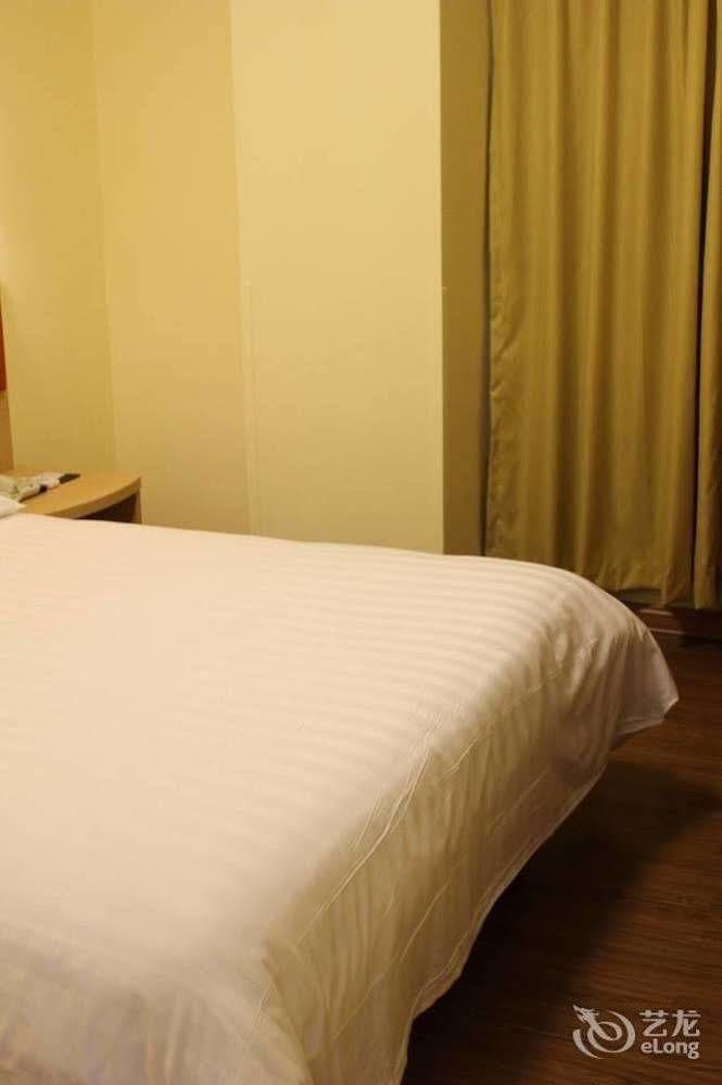Homeinns Hotel ฮุ่ยโจว ภายนอก รูปภาพ